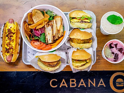 Cabana Burger oferece 10% de desconto em lanches para estudantes