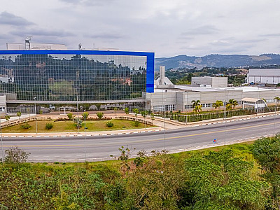 Santana de Parnaíba entrega chaves do novo hospital para organização que administrará unidade