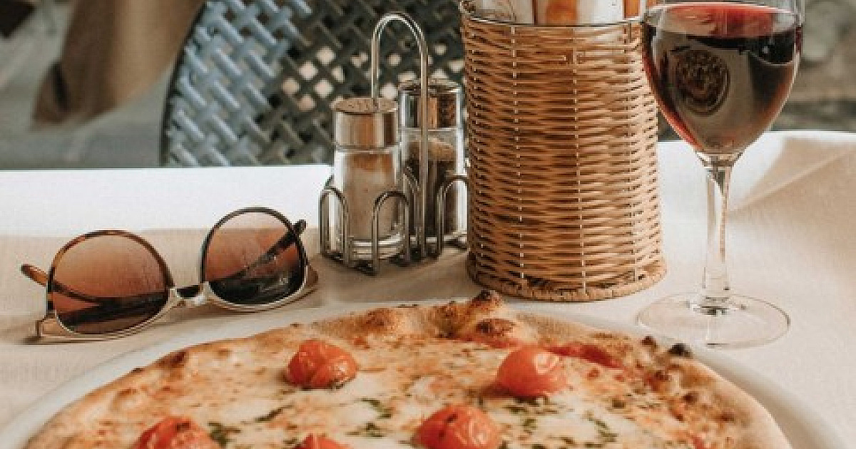 Evino traz seleção de rótulos para harmonizar com sabores de pizza