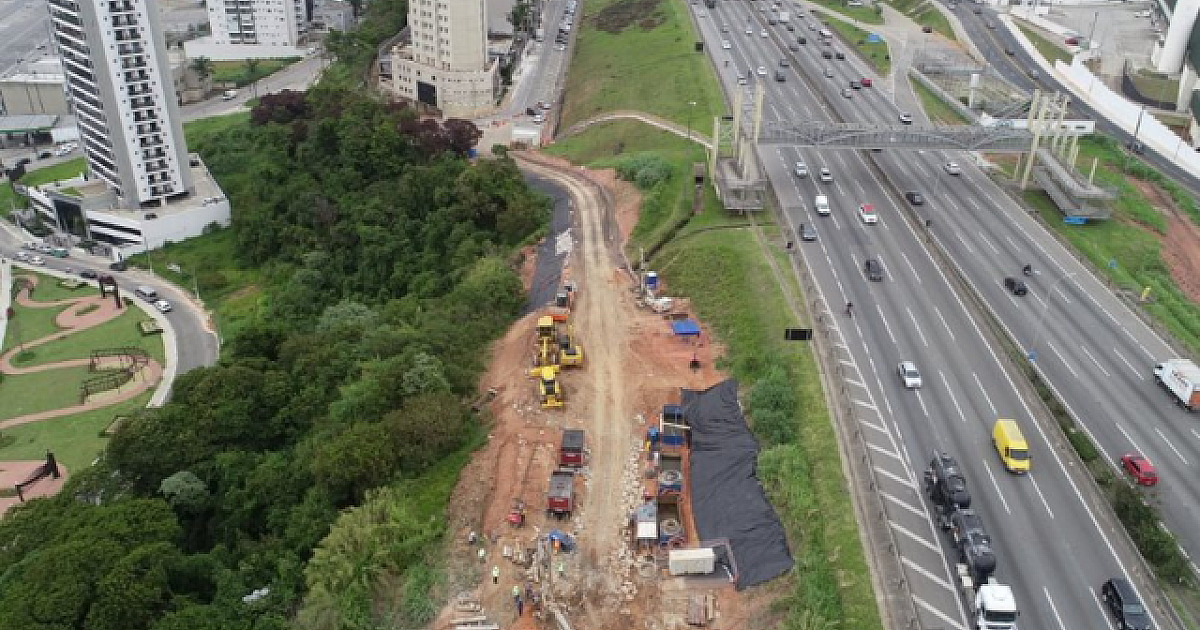 Para obras das pistas marginais, CCR ViaOeste segue com retirada da vegetação na Rodovia Castello Br