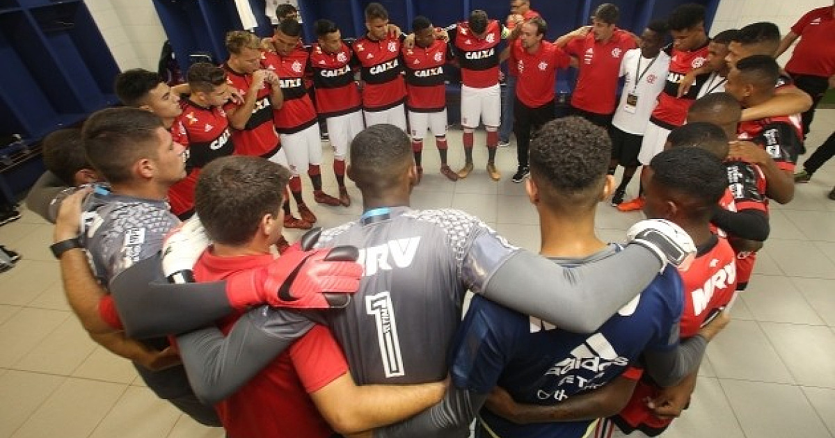 Oeste empata na estreia da Copa SP e Flamengo goleia