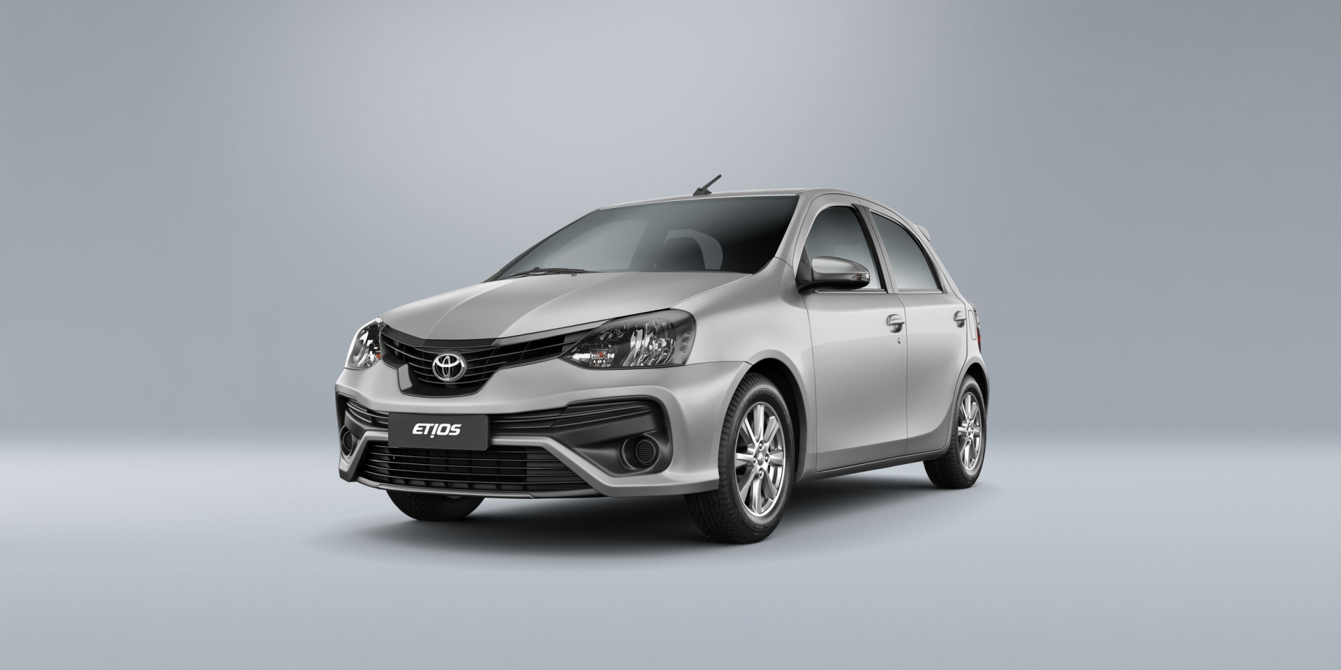 Na lista dos que menos perdem valor no Brasil, Toyota Etios também está mais seguro