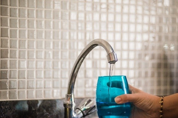 Água de municípios não possui agrotóxico acima do limite, diz estudo