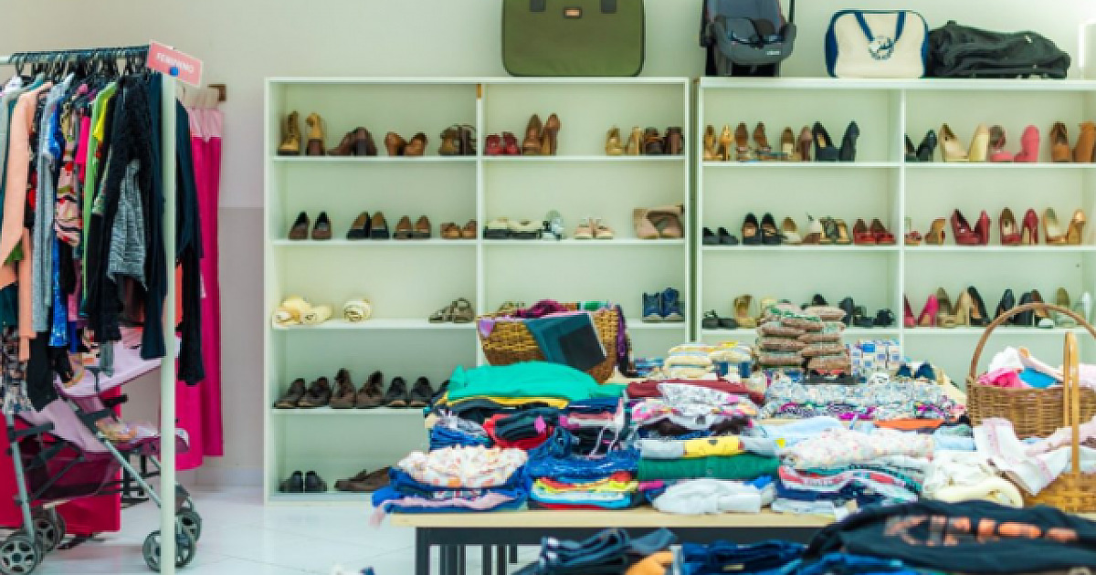 APAE Barueri busca voluntários para ajudar em seu bazar permanente