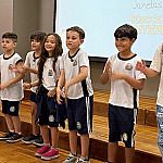 Projeto da Escola Internacional de Alphaville oferece aulas de inglês para alunos da rede pública