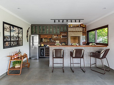 Bar em casa: aprenda como transformar esse cantinho e impressionar as visitas