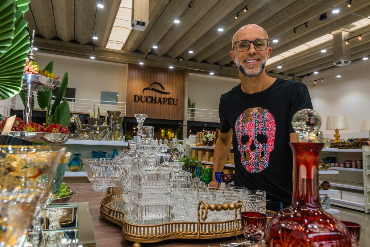 Com 3ª geração familiar, Du Chapéu Presentes chega à Alphaville