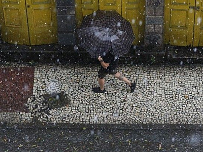 Defesa Civil emite alerta para chuva forte na Região Metropolitana
