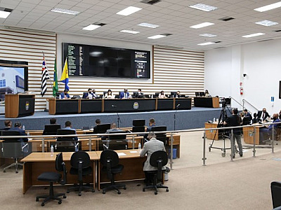 Câmaras Municipais retomam sessões nesta semana