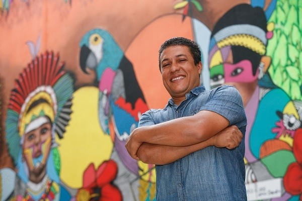 Mural no Alpha Square Mall coloca em evidência a vida indígena