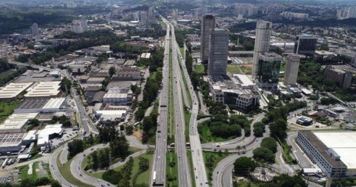 Mais de 370 mil veículos devem passar pelo sistema Castello-Raposo no feriado de Páscoa