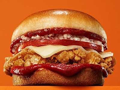Popeyes aposta em Chicken Parmegiana