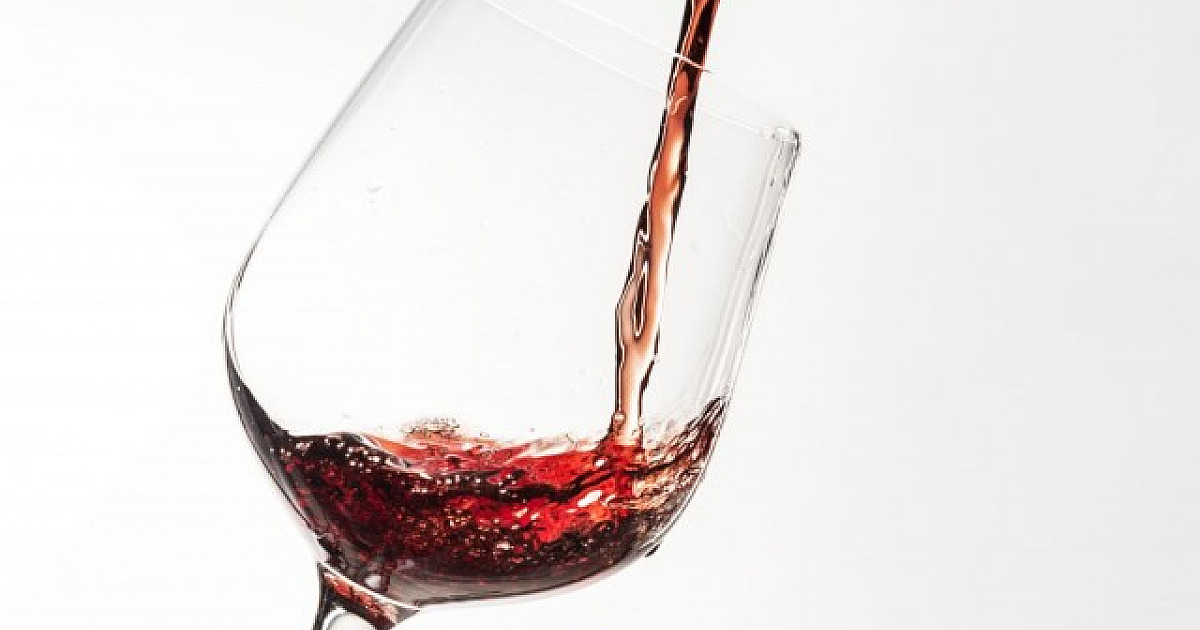 Com vinhos diferenciados, Oba Hortifruti inicia campanha "Momentos Portugal"