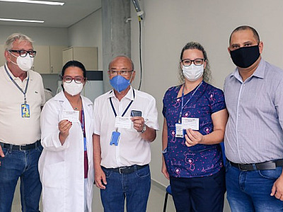 Butantan aguarda insumo, mas Doria diz que situação está sob controle