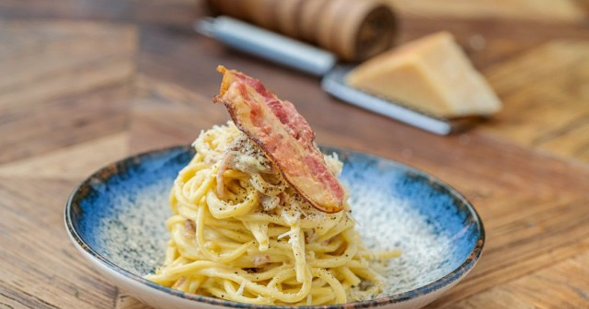 Maremonti Alphaville celebra Carbonara Day com receita especial