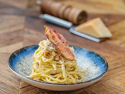 Maremonti Alphaville celebra Carbonara Day com receita especial