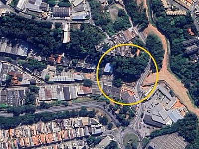 Polícia Civil realiza perícia em local onde helicóptero caiu em Barueri