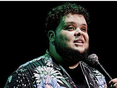 Alpha Square Mall terá show de stand-up comedy gratuito neste sábado (26)
