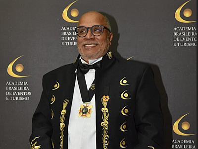 Morador de Alphaville se torna imortal na Academia Brasileira de Eventos e Turismo