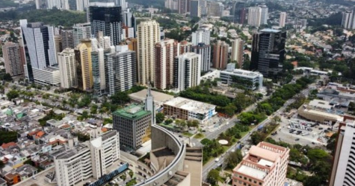 Barueri e Parnaíba ficam no top 10 dos municípios mais competitivos