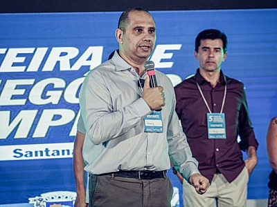 Prefeito Marcos Tonho faz a abertura da 5ª Feira de Negócios e Empregos