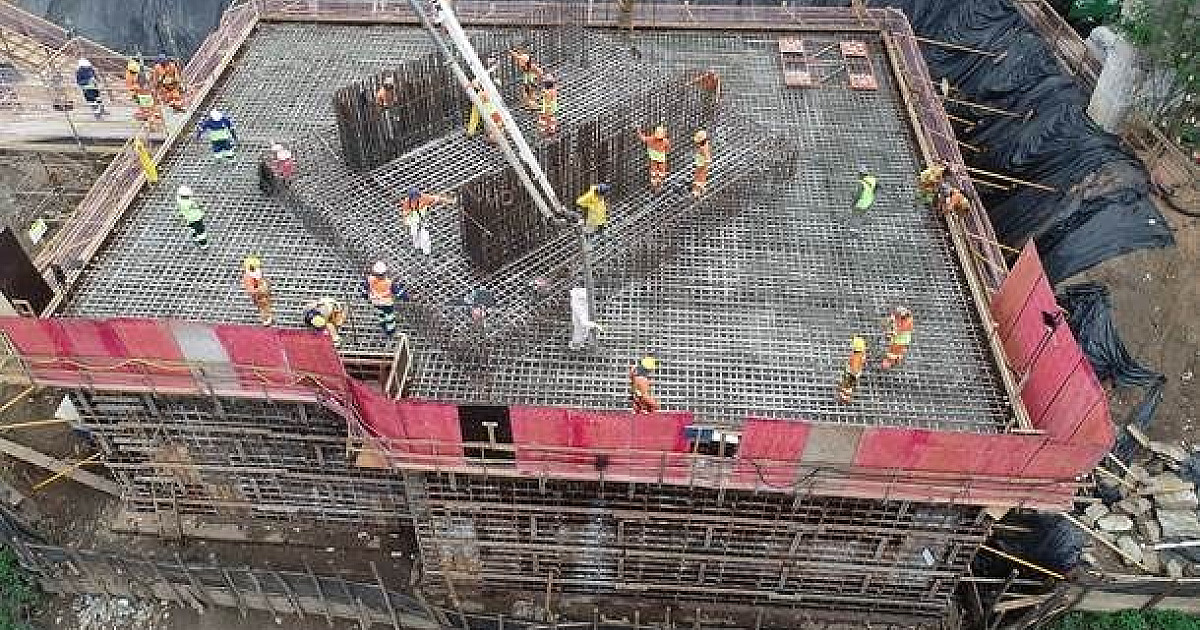 CCR ViaOeste realiza concretagem de bloco para construção de nova ponte de acesso de Osasco