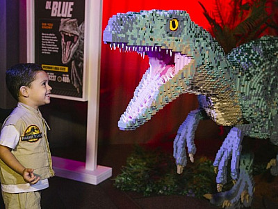 Exposição “Jurassic World By Brickman” segue em SP até dia 29