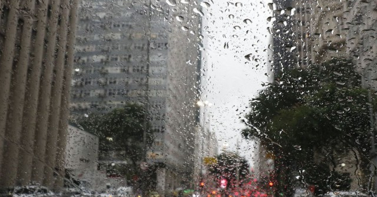 Frente fria e chuvas fortes devem atingir região, alerta Defesa Civil