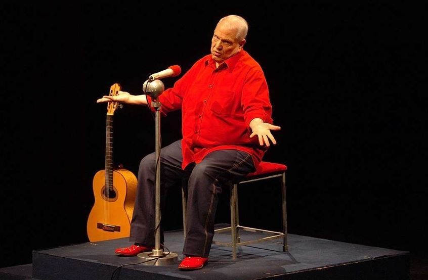 Ary Toledo inaugura nova programação no Teatro Alphaville