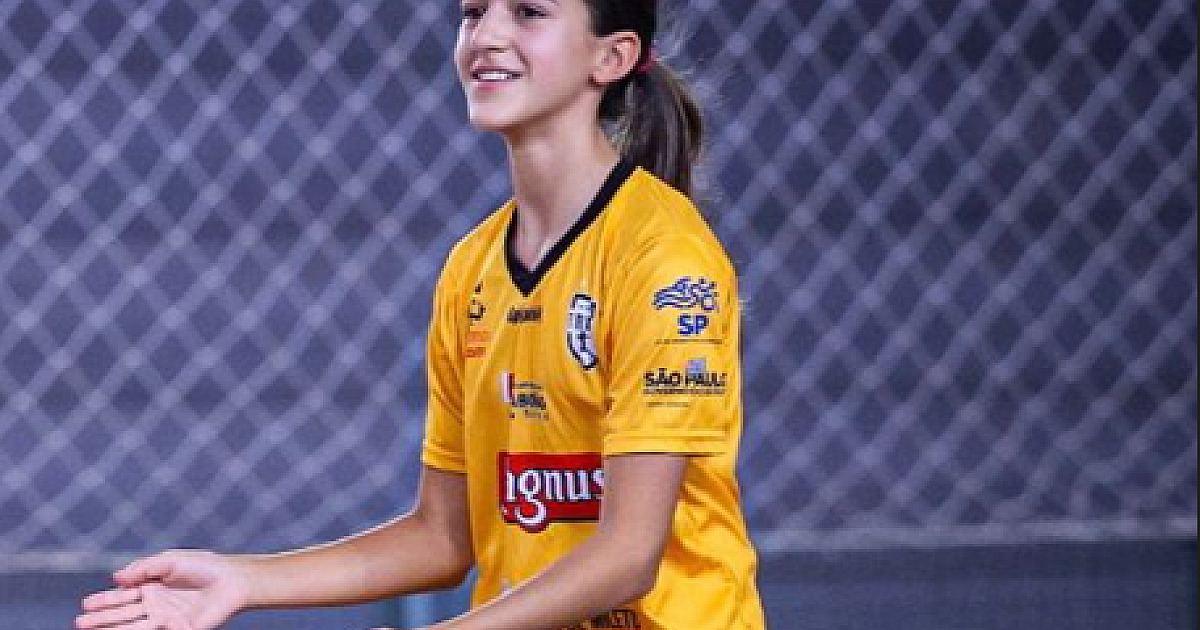 Com apenas 12 anos, moradora de Alphaville participa de final de Campeonato Paulista de Futsal