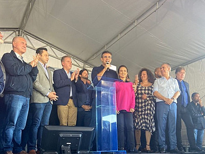 Com a presença do governador de SP, obra de extensão das marginais da Castello Branco é iniciada