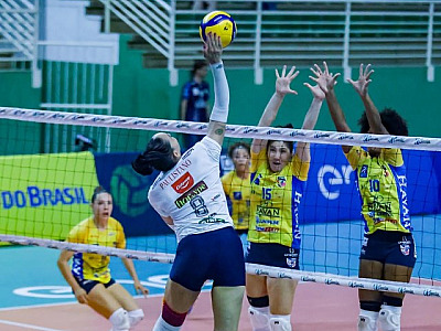 Superliga Feminina: Barueri vence mais uma e segue na luta pela classificação aos playoffs