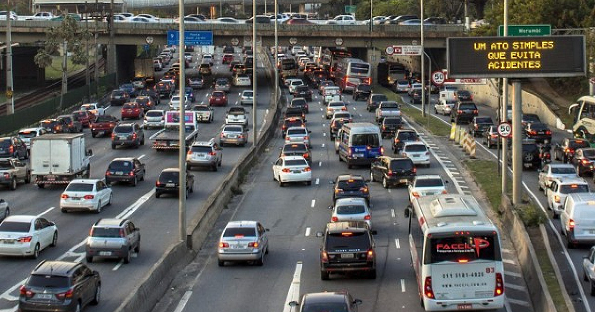 Solicitação para emplacamento de veículos passa a ser feita diretamente ao Detran-SP