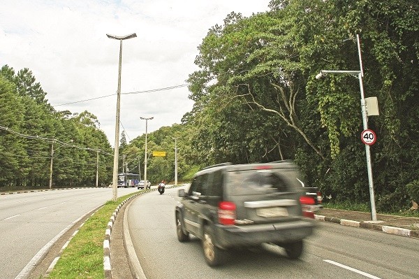 Prefeitura instala câmeras com leitura de placa em Aldeia da Serra