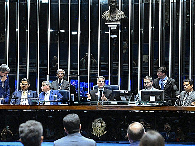 Comissão do Senado aprova projeto que obriga sites a bloquear pornografia infantil