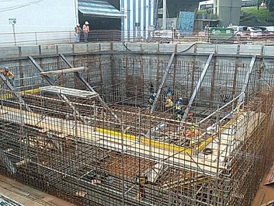 CCR ViaOeste realiza nova concretagem de bloco de fundação para futura ponte de acesso à Osasco