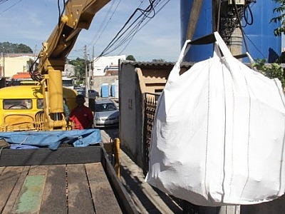 Barueri passa a oferecer coleta de entulho gratuita
