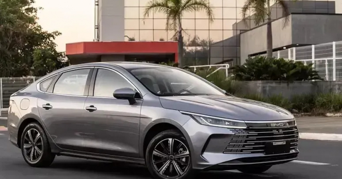 BYD King: sedã híbrido chega ao Brasil em duas versões