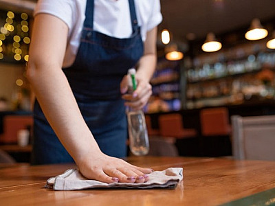 Governo do Estado amplia horário de comércio e altera horário de bares para combater COVID-19