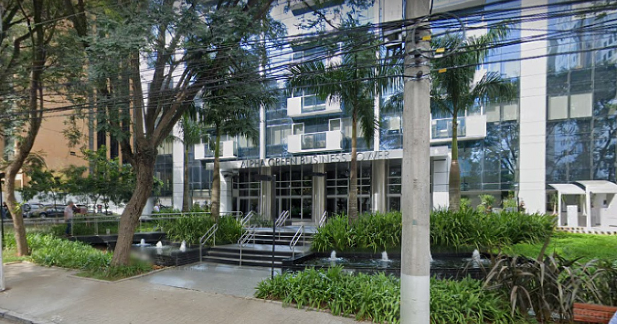 Princípio de incêndio é registrado em prédio comercial em Alphaville