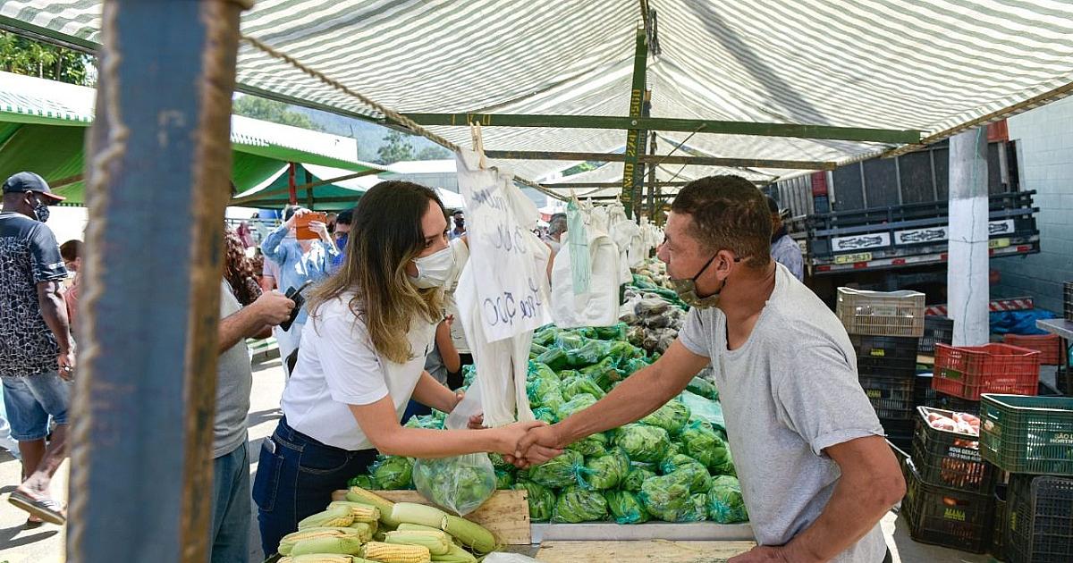 Em meio à pandemia, pré-candidatos da região ‘apostam’ no corpo a corpo