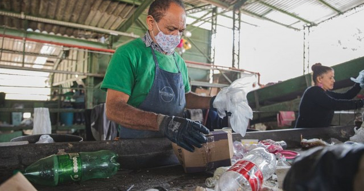 Em Barueri, cerca de 408t de lixo reciclável é recolhido por mês