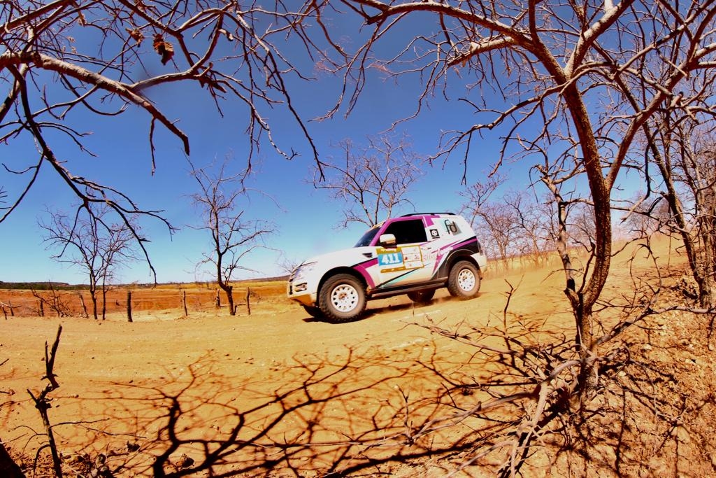 Rali: Piloto de Alphaville, Glauber Fontoura, é campeão do Sertões