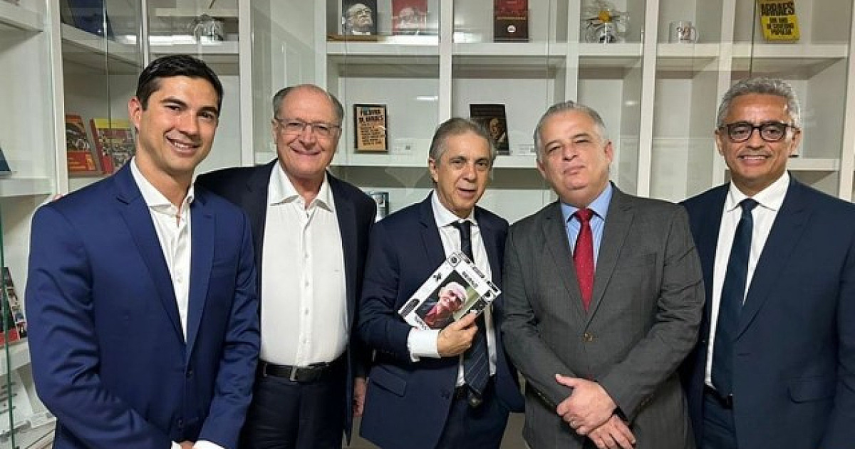 Furlan se filia ao PSB, na presença de Geraldo Alckmin