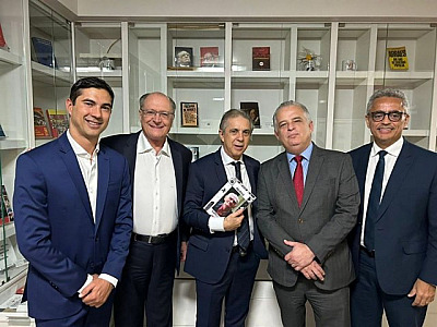 Furlan se filia ao PSB, na presença de Geraldo Alckmin