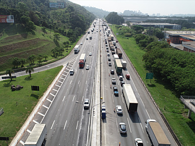 No feriado, mais de 700 mil veículos devem passar pelo sistema Castello-Raposo