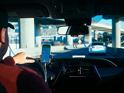 'Uber Adolescentes' é liberado em todo o Brasil: função permite que pais supervisionem viagens