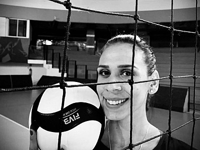 Ex-jogadora de vôlei do Barueri, Paula Borgo morre aos 29 anos vítima de câncer