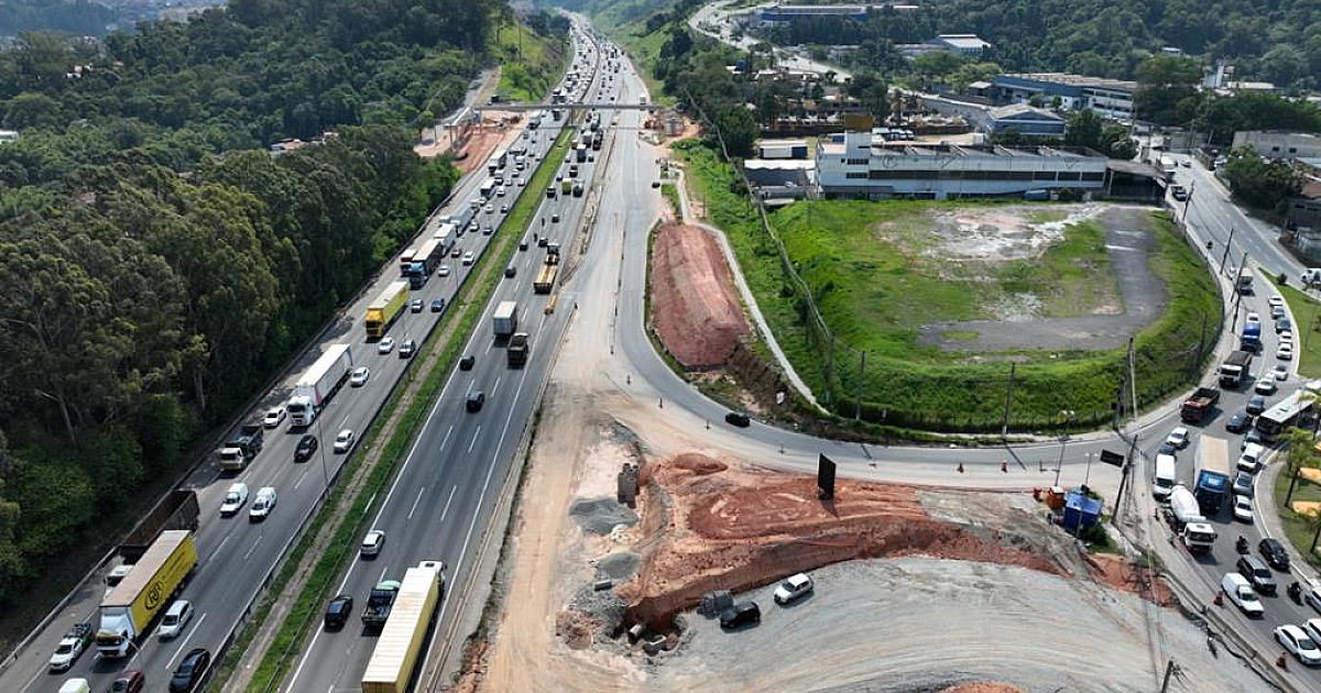Obra de pavimentação interdita alça de acesso à Castello