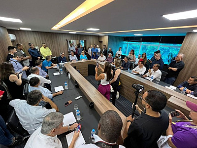 Prefeitos da região recebem ministro e tentam se aproximar do governo federal